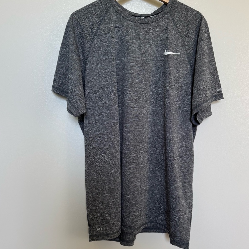 NIKE Size XXL Men’s Swim Rash Guard Tee